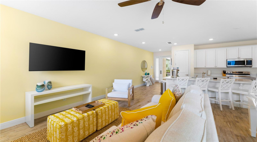 Kissimmee, Florida 34747, 2 Bedroom Bedrooms, ,2 Bathroombathrooms,Residential,For Sale,Castaway,0,Mfro6448100