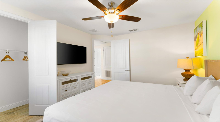 Kissimmee, Florida 34747, 2 Bedroom Bedrooms, ,2 Bathroombathrooms,Residential,For Sale,Castaway,0,Mfro6448100