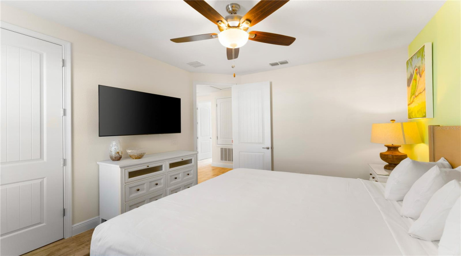 Kissimmee, Florida 34747, 2 Bedroom Bedrooms, ,2 Bathroombathrooms,Residential,For Sale,Castaway,0,Mfro6448100