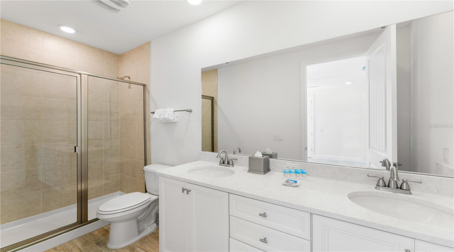 Kissimmee, Florida 34747, 2 Bedroom Bedrooms, ,2 Bathroombathrooms,Residential,For Sale,Castaway,0,Mfro6448100