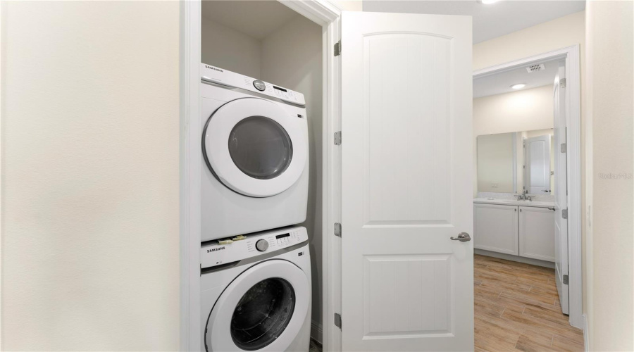 Kissimmee, Florida 34747, 2 Bedroom Bedrooms, ,2 Bathroombathrooms,Residential,For Sale,Castaway,0,Mfro6448100