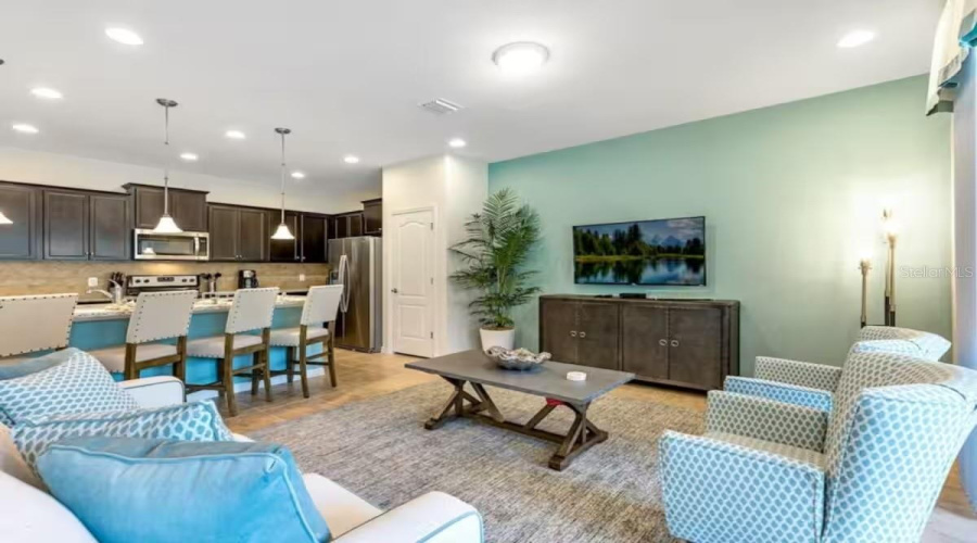 Kissimmee, Florida 34747, 5 Bedroom Bedrooms, ,4 Bathroombathrooms,Residential,For Sale,Geneve,0,Mfro6446813