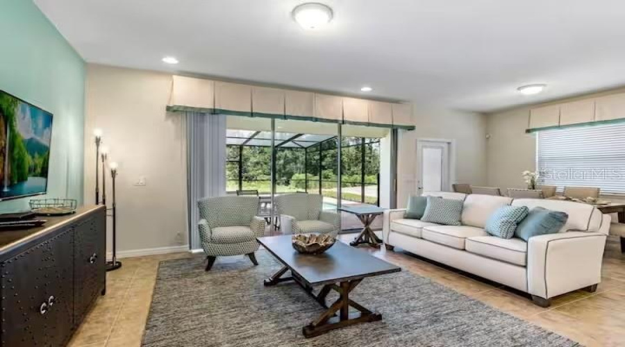 Kissimmee, Florida 34747, 5 Bedroom Bedrooms, ,4 Bathroombathrooms,Residential,For Sale,Geneve,0,Mfro6446813