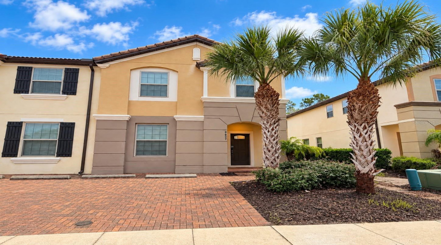 Kissimmee, Florida 34747, 5 Bedroom Bedrooms, ,4 Bathroombathrooms,Residential,For Sale,Geneve,0,Mfro6446813