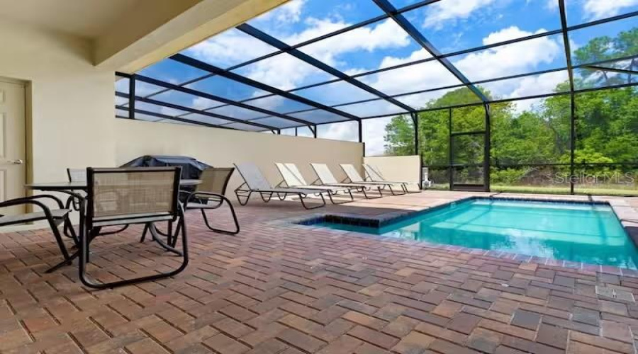 Kissimmee, Florida 34747, 5 Bedroom Bedrooms, ,4 Bathroombathrooms,Residential,For Sale,Geneve,0,Mfro6446813