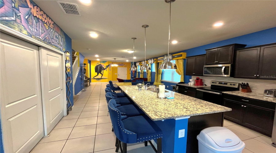 Davenport, Florida 33897, 5 Bedroom Bedrooms, ,5 Bathroombathrooms,Residential,For Sale,Aloha,0,Mfro6448258