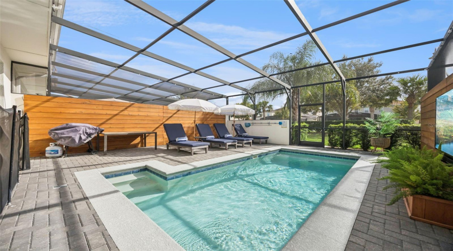 Davenport, Florida 33837, 5 Bedroom Bedrooms, ,4 Bathroombathrooms,Residential,For Sale,Oakmoss,0,Mfro6448281