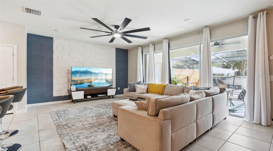 Davenport, Florida 33837, 5 Bedroom Bedrooms, ,4 Bathroombathrooms,Residential,For Sale,Oakmoss,0,Mfro6448281