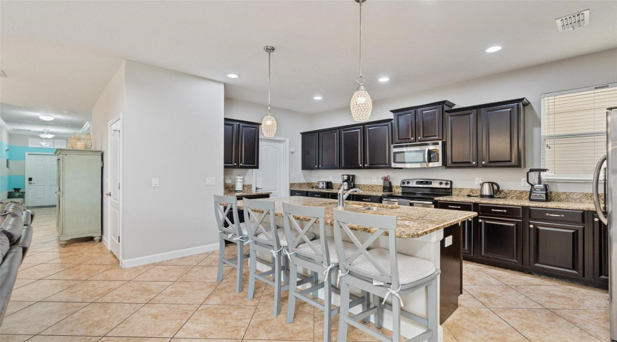 Kissimmee, Florida 34747, 5 Bedroom Bedrooms, ,5 Bathroombathrooms,Residential,For Sale,Buccaneer Palm,0,Mfro6446531