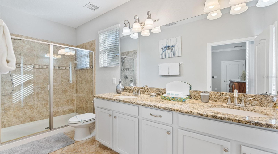 Kissimmee, Florida 34747, 5 Bedroom Bedrooms, ,5 Bathroombathrooms,Residential,For Sale,Buccaneer Palm,0,Mfro6446531