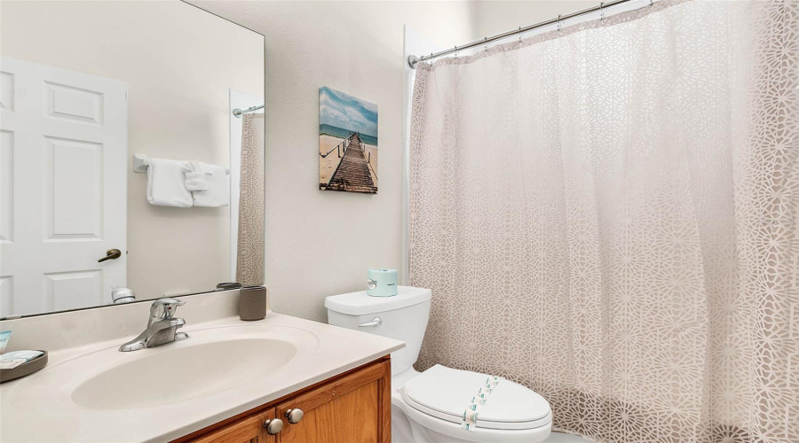 Kissimmee, Florida 34747, 3 Bedroom Bedrooms, ,2 Bathroombathrooms,Residential,For Sale,Velleux,0,Mfro6448060