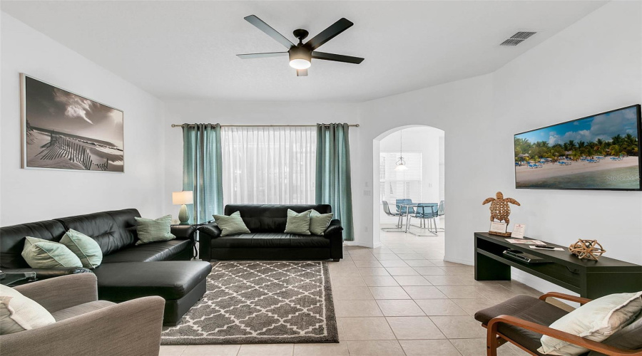 Kissimmee, Florida 34747, 3 Bedroom Bedrooms, ,2 Bathroombathrooms,Residential,For Sale,Velleux,0,Mfro6448060
