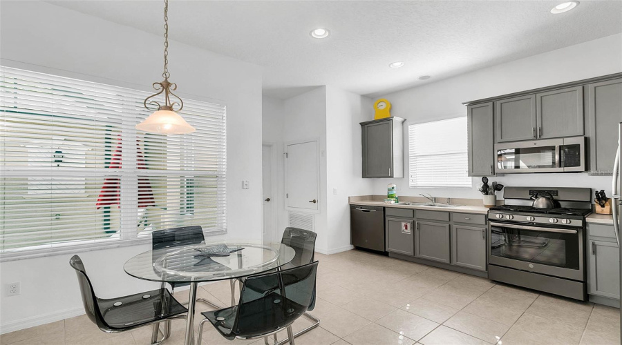 Kissimmee, Florida 34747, 3 Bedroom Bedrooms, ,2 Bathroombathrooms,Residential,For Sale,Velleux,0,Mfro6448060