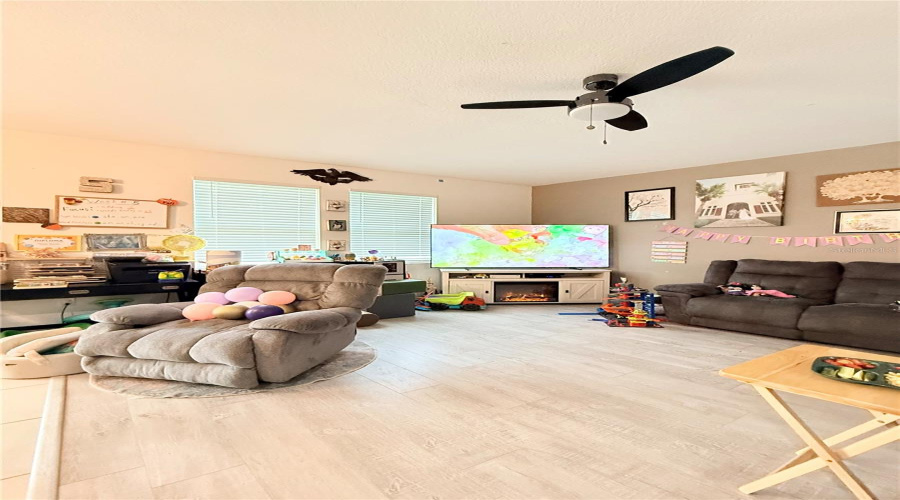 Davenport, Florida 33837, 3 Bedroom Bedrooms, ,2 Bathroombathrooms,Residential,For Sale,Bridgeford Crossing,0,Mfrs5159154