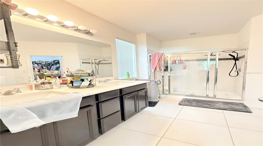 Davenport, Florida 33837, 3 Bedroom Bedrooms, ,2 Bathroombathrooms,Residential,For Sale,Bridgeford Crossing,0,Mfrs5159154
