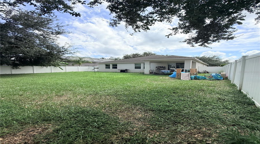 Davenport, Florida 33837, 3 Bedroom Bedrooms, ,2 Bathroombathrooms,Residential,For Sale,Bridgeford Crossing,0,Mfrs5159154