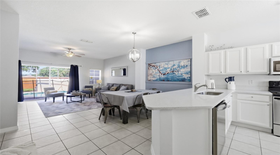 Kissimmee, Florida 34746, 3 Bedroom Bedrooms, ,2 Bathroombathrooms,Residential,For Sale,Las Fuentes,0,Mfro6399988