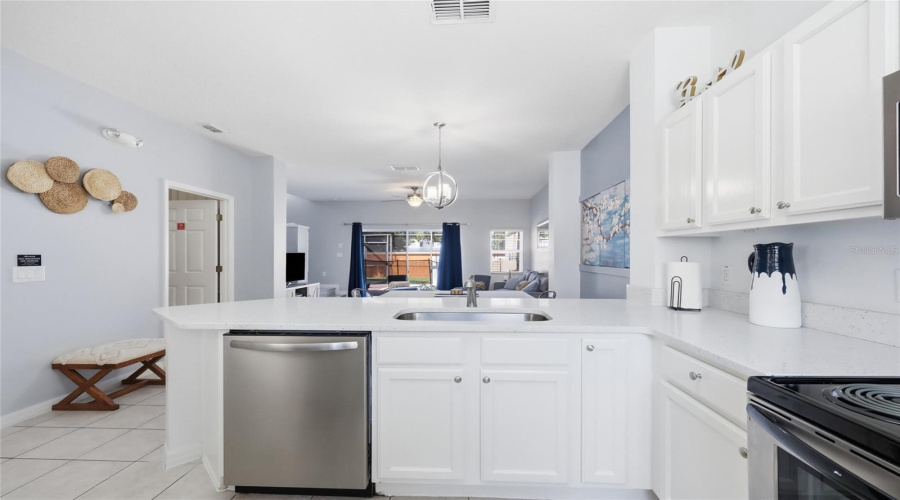 Kissimmee, Florida 34746, 3 Bedroom Bedrooms, ,2 Bathroombathrooms,Residential,For Sale,Las Fuentes,0,Mfro6399988