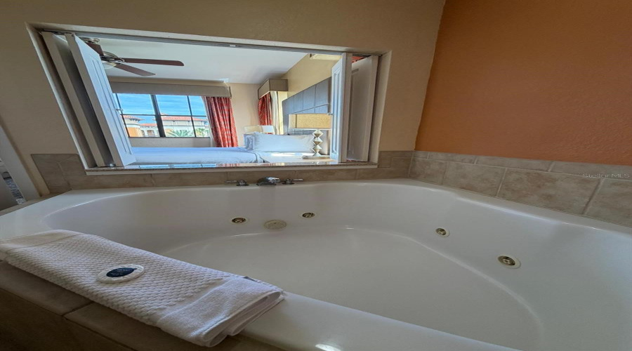 Orlando, Florida 32821, 3 Bedroom Bedrooms, ,2 Bathroombathrooms,Residential,For Sale,Floridays Resort,0,Mfro6429245