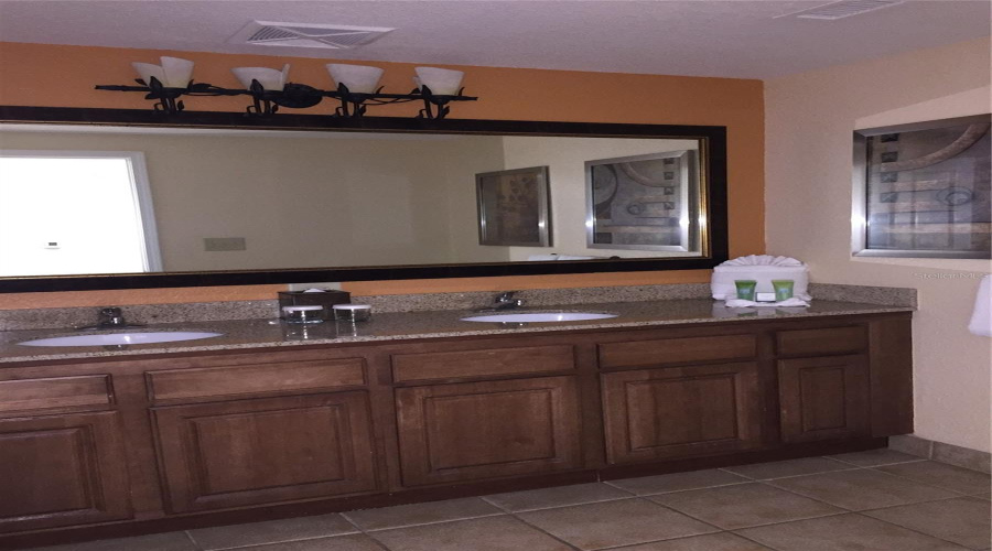 Orlando, Florida 32821, 3 Bedroom Bedrooms, ,2 Bathroombathrooms,Residential,For Sale,Floridays Resort,0,Mfro6429245