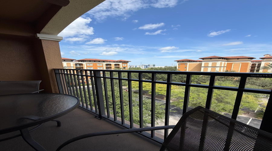 Orlando, Florida 32821, 3 Bedroom Bedrooms, ,2 Bathroombathrooms,Residential,For Sale,Floridays Resort,0,Mfro6429245