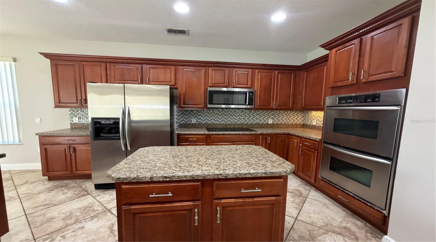 Kissimmee, Florida 34746, 5 Bedroom Bedrooms, ,4 Bathroombathrooms,Residential,For Sale,Eagle Isles,0,Mfrs5158740