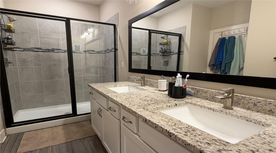 Kissimmee, Florida 34747, 3 Bedroom Bedrooms, ,2 Bathroombathrooms,Residential,For Sale,Delwin,0,Mfro6447479
