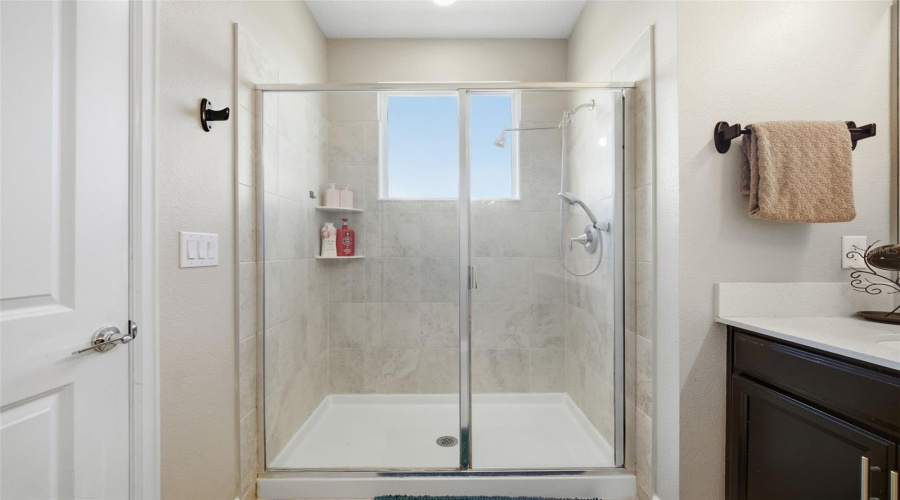 Kissimmee, Florida 34746, 3 Bedroom Bedrooms, ,2 Bathroombathrooms,Residential,For Sale,Tribute,0,Mfra4708646