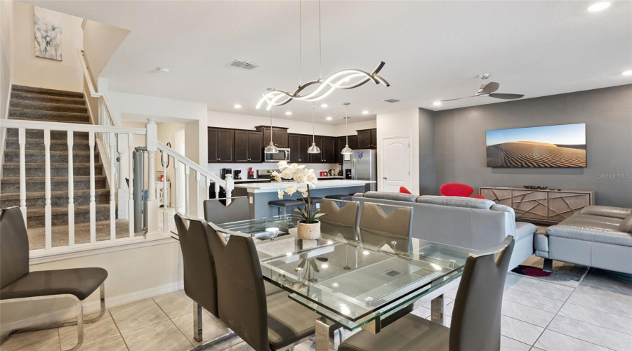 Davenport, Florida 33837, 5 Bedroom Bedrooms, ,4 Bathroombathrooms,Residential,For Sale,Oakmoss,0,Mfro6447952