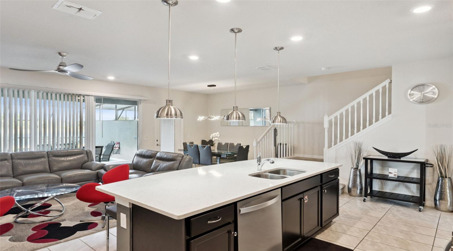 Davenport, Florida 33837, 5 Bedroom Bedrooms, ,4 Bathroombathrooms,Residential,For Sale,Oakmoss,0,Mfro6447952