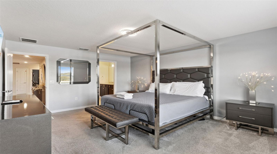 Davenport, Florida 33837, 5 Bedroom Bedrooms, ,4 Bathroombathrooms,Residential,For Sale,Oakmoss,0,Mfro6447952