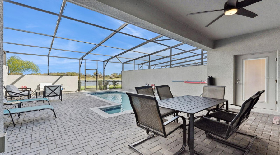 Davenport, Florida 33837, 5 Bedroom Bedrooms, ,4 Bathroombathrooms,Residential,For Sale,Oakmoss,0,Mfro6447952