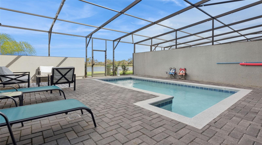 Davenport, Florida 33837, 5 Bedroom Bedrooms, ,4 Bathroombathrooms,Residential,For Sale,Oakmoss,0,Mfro6447952