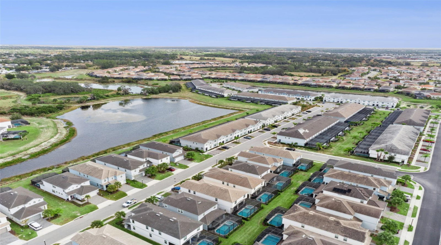 Davenport, Florida 33837, 5 Bedroom Bedrooms, ,4 Bathroombathrooms,Residential,For Sale,Oakmoss,0,Mfro6447952
