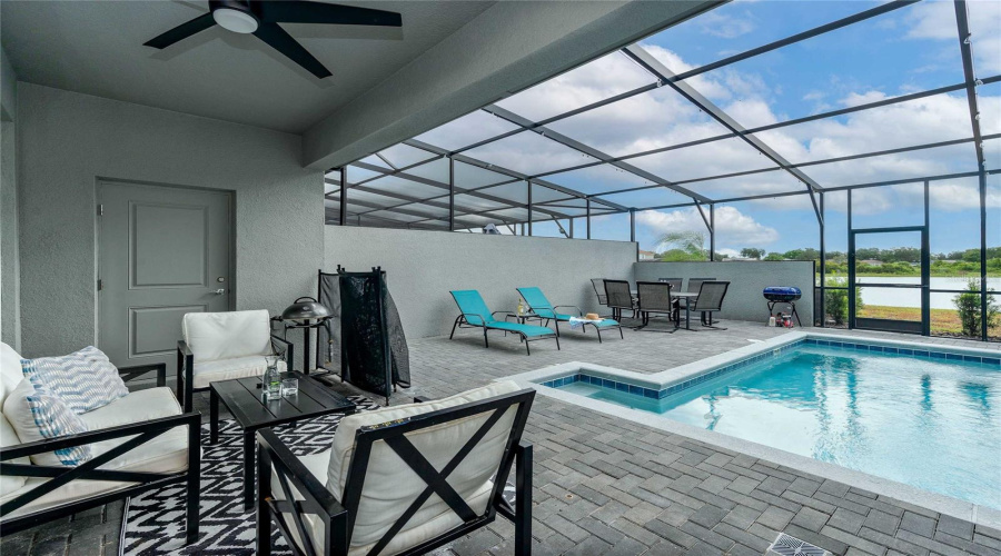 Davenport, Florida 33837, 5 Bedroom Bedrooms, ,4 Bathroombathrooms,Residential,For Sale,Oakmoss,0,Mfro6447952