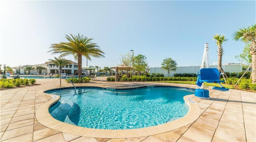 Kissimmee, Florida 34746, 2 Bedroom Bedrooms, ,2 Bathroombathrooms,Residential,For Sale,Clock Tower,0,Mfro6440724