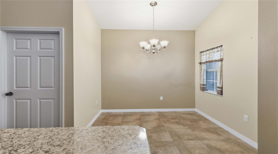 Kitchen Nook/Dining Room