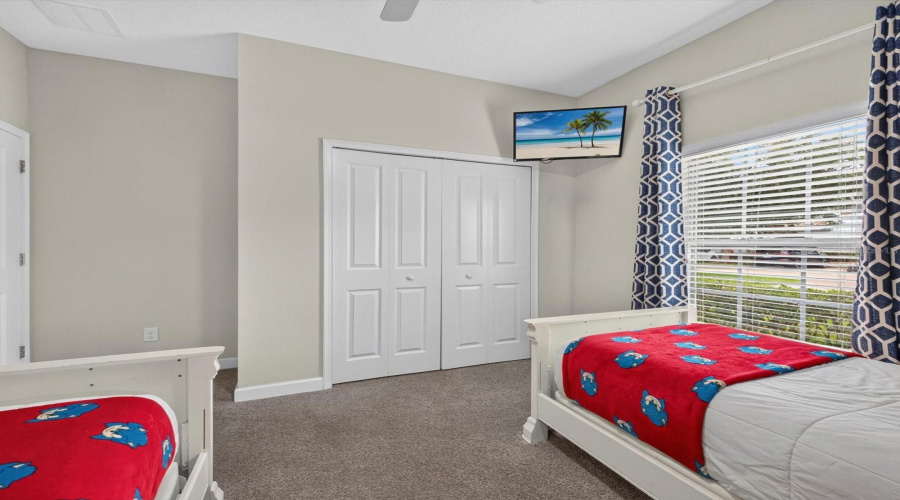 Kissimmee, Florida 34746, 5 Bedroom Bedrooms, ,4 Bathroombathrooms,Residential,For Sale,Brier Rose,0,Mfro6446637