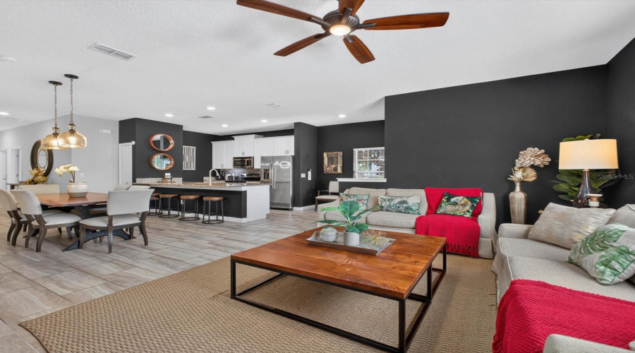 Kissimmee, Florida 34746, 5 Bedroom Bedrooms, ,4 Bathroombathrooms,Residential,For Sale,Brier Rose,0,Mfro6446637