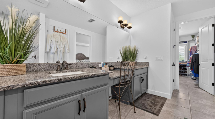 Kissimmee, Florida 34746, 4 Bedroom Bedrooms, ,3 Bathroombathrooms,Residential,For Sale,Carrick Bend,0,Mfrtb8542890