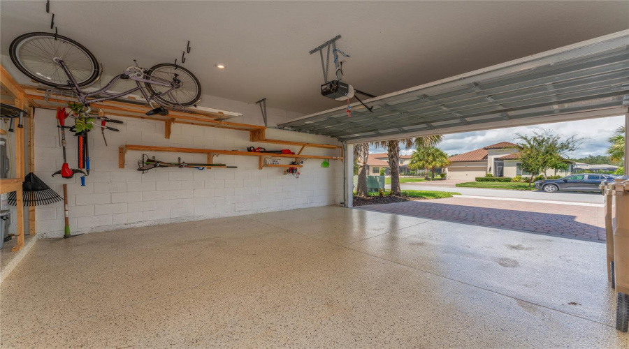 Kissimmee, Florida 34746, 4 Bedroom Bedrooms, ,3 Bathroombathrooms,Residential,For Sale,Carrick Bend,0,Mfrtb8542890
