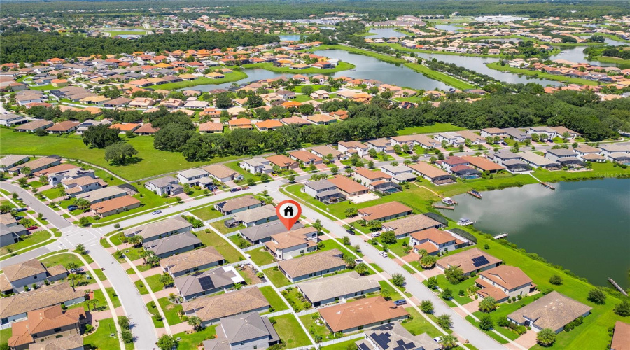 Kissimmee, Florida 34746, 4 Bedroom Bedrooms, ,3 Bathroombathrooms,Residential,For Sale,Carrick Bend,0,Mfrtb8542890