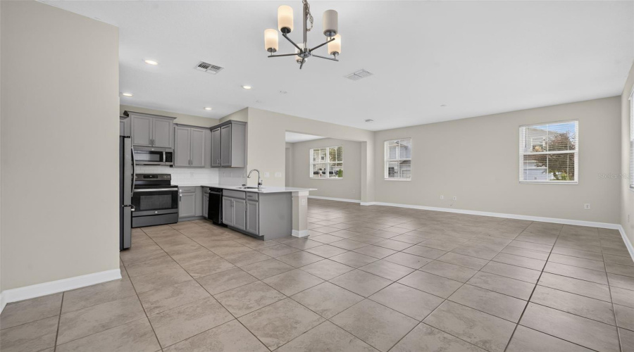 Kissimmee, Florida 34746, 4 Bedroom Bedrooms, ,3 Bathroombathrooms,Residential,For Sale,Title,0,Mfro6415126