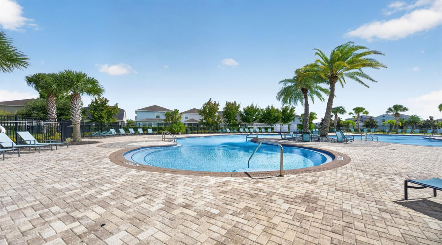 Kissimmee, Florida 34746, 4 Bedroom Bedrooms, ,3 Bathroombathrooms,Residential,For Sale,Title,0,Mfro6415126