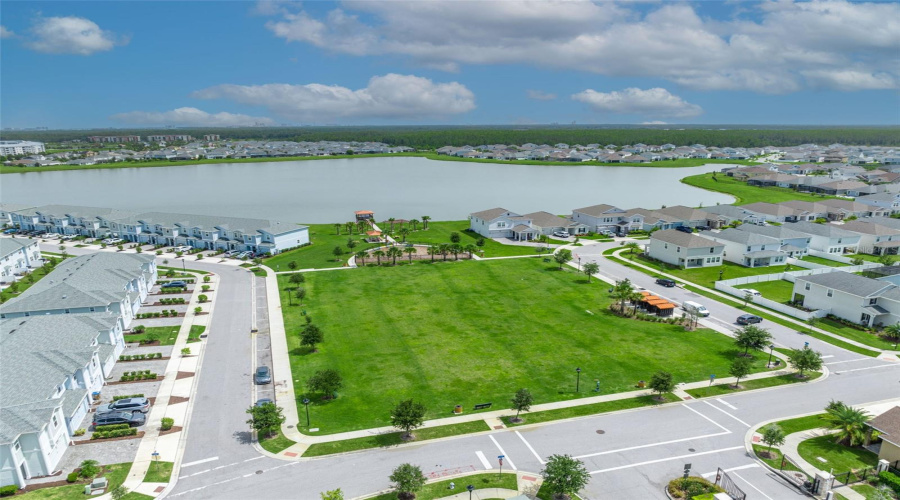 Kissimmee, Florida 34746, 4 Bedroom Bedrooms, ,3 Bathroombathrooms,Residential,For Sale,Title,0,Mfro6415126