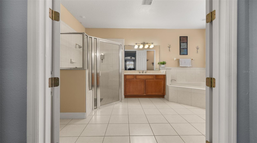 Kissimmee, Florida 34746, 4 Bedroom Bedrooms, ,3 Bathroombathrooms,Residential,For Sale,Eagle Isle,0,Mfrs5158737