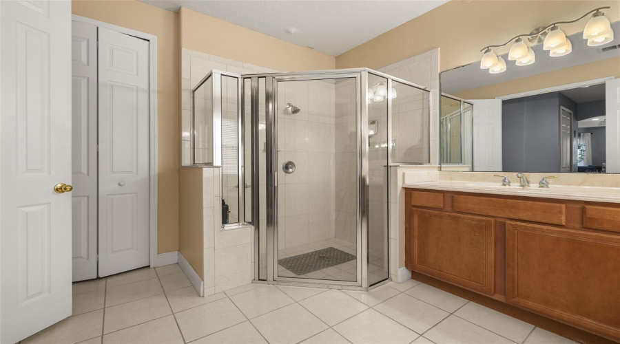Kissimmee, Florida 34746, 4 Bedroom Bedrooms, ,3 Bathroombathrooms,Residential,For Sale,Eagle Isle,0,Mfrs5158737