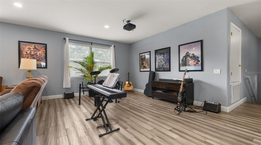 Kissimmee, Florida 34746, 4 Bedroom Bedrooms, ,3 Bathroombathrooms,Residential,For Sale,Eagle Isle,0,Mfrs5158737