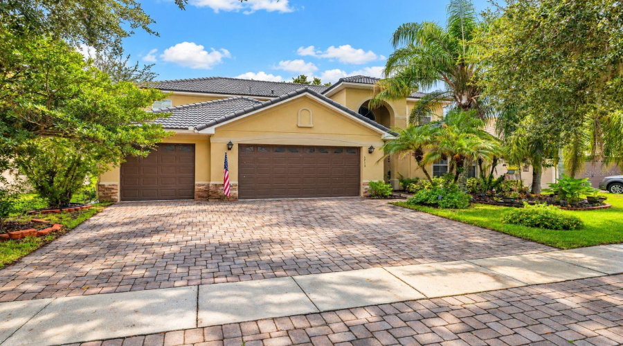 Kissimmee, Florida 34746, 4 Bedroom Bedrooms, ,3 Bathroombathrooms,Residential,For Sale,Eagle Isle,0,Mfrs5158737