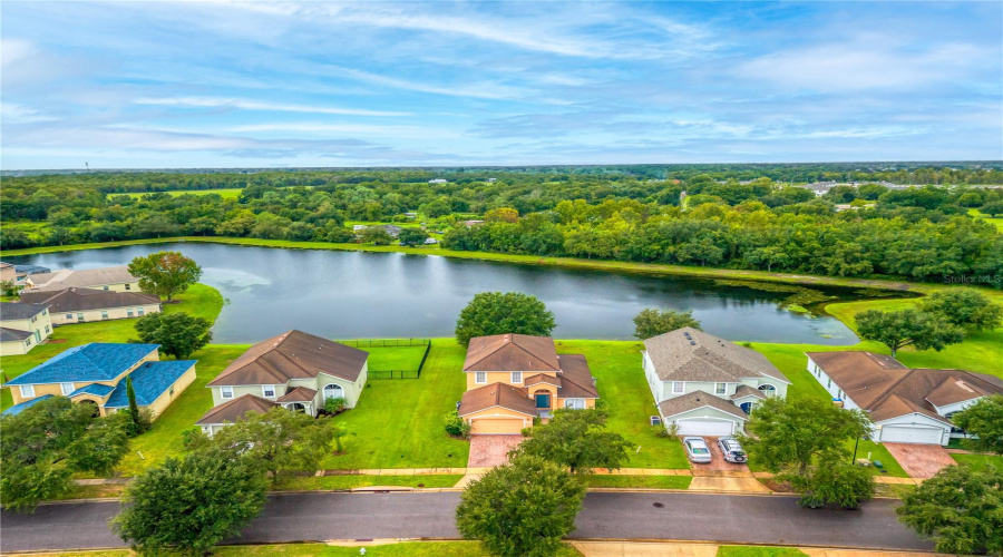 Kissimmee, Florida 34746, 4 Bedroom Bedrooms, ,2 Bathroombathrooms,Residential,For Sale,Sweetspire Cir,0,Mfro6448290